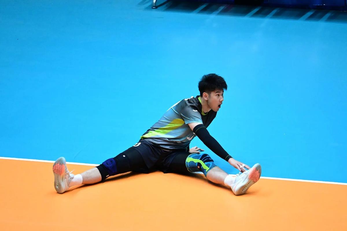 国乒包揽男